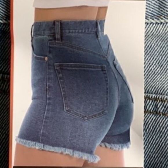 NWT Cut off Jean Shorts Button Fly BBJ Los Angeles Pinch slimming size 5‎ - Picture 1 of 8